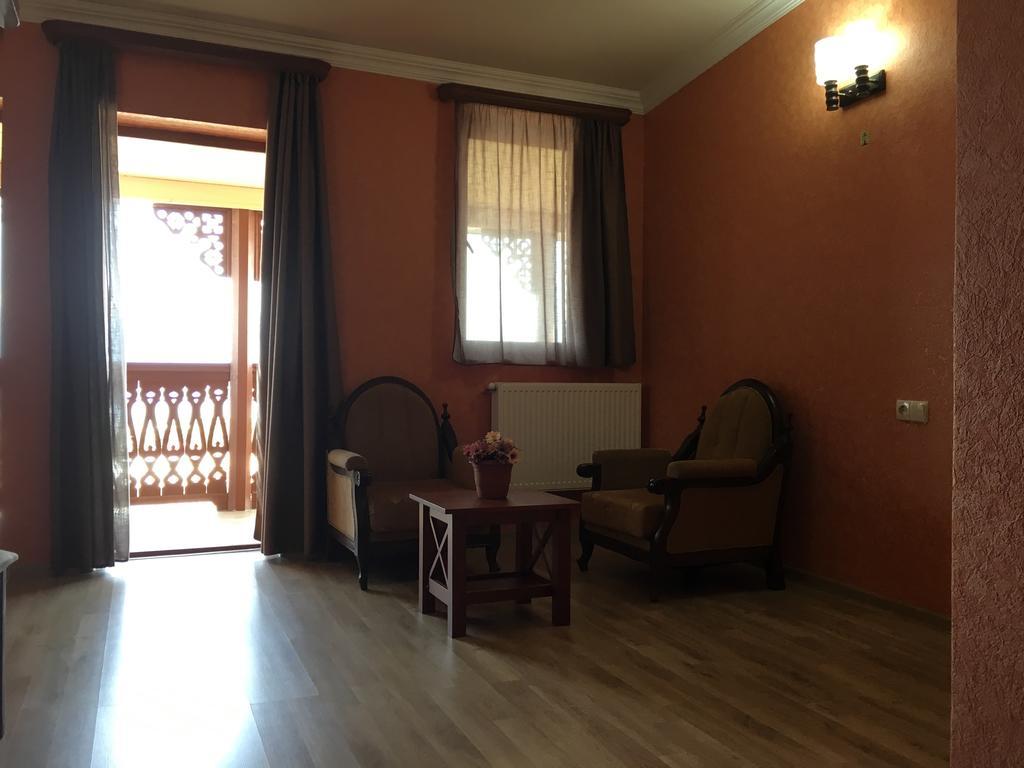 Hotel Sweet Home Telavi Exterior foto